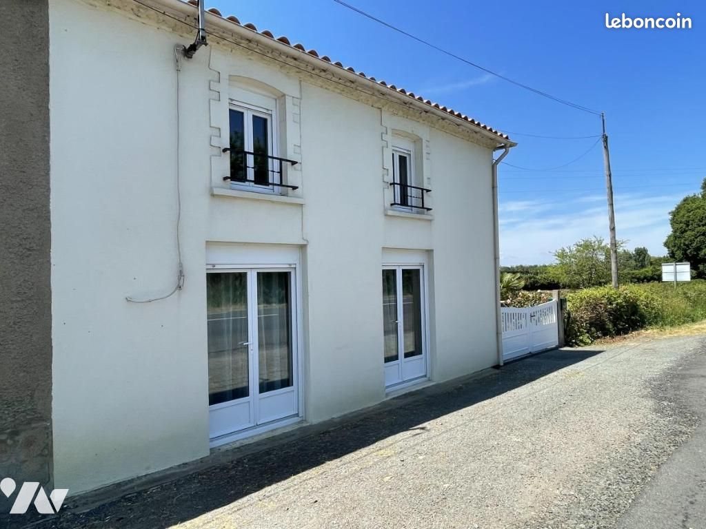 Maison à vendre, 110m², Sainte-Cécile