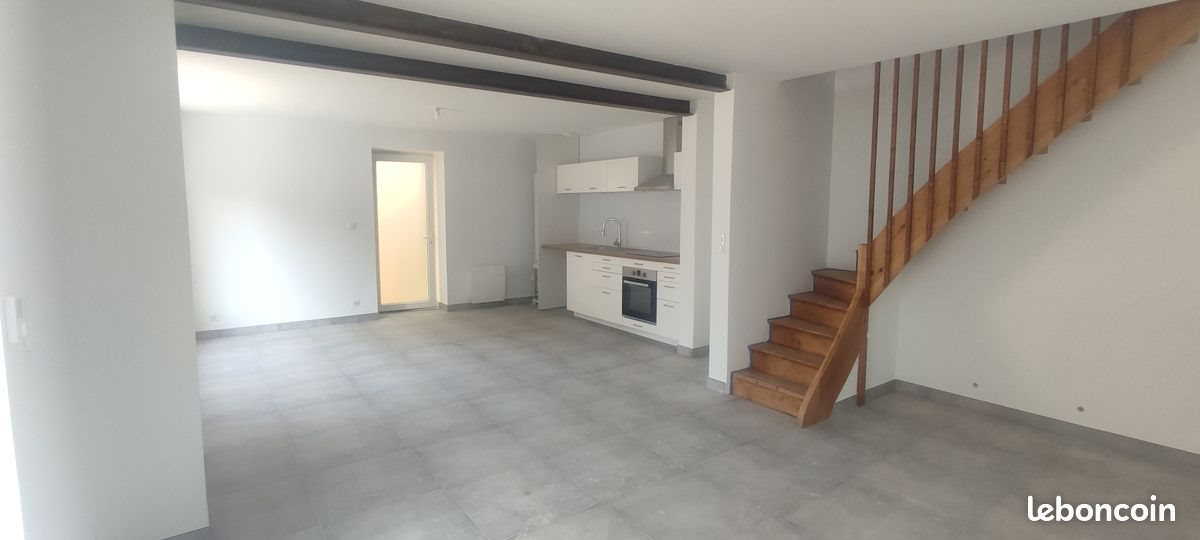 Maison à louer, 75m², Rochetrejoux