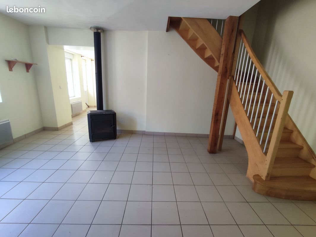 Maison à louer, 75m², Marçon
