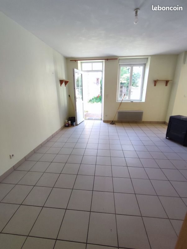 Maison à louer, 75m², Marçon