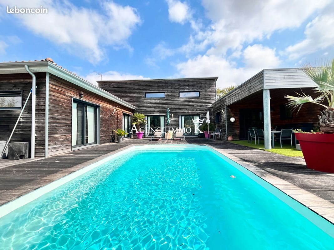 Maison à vendre, 213m², Montamisé
