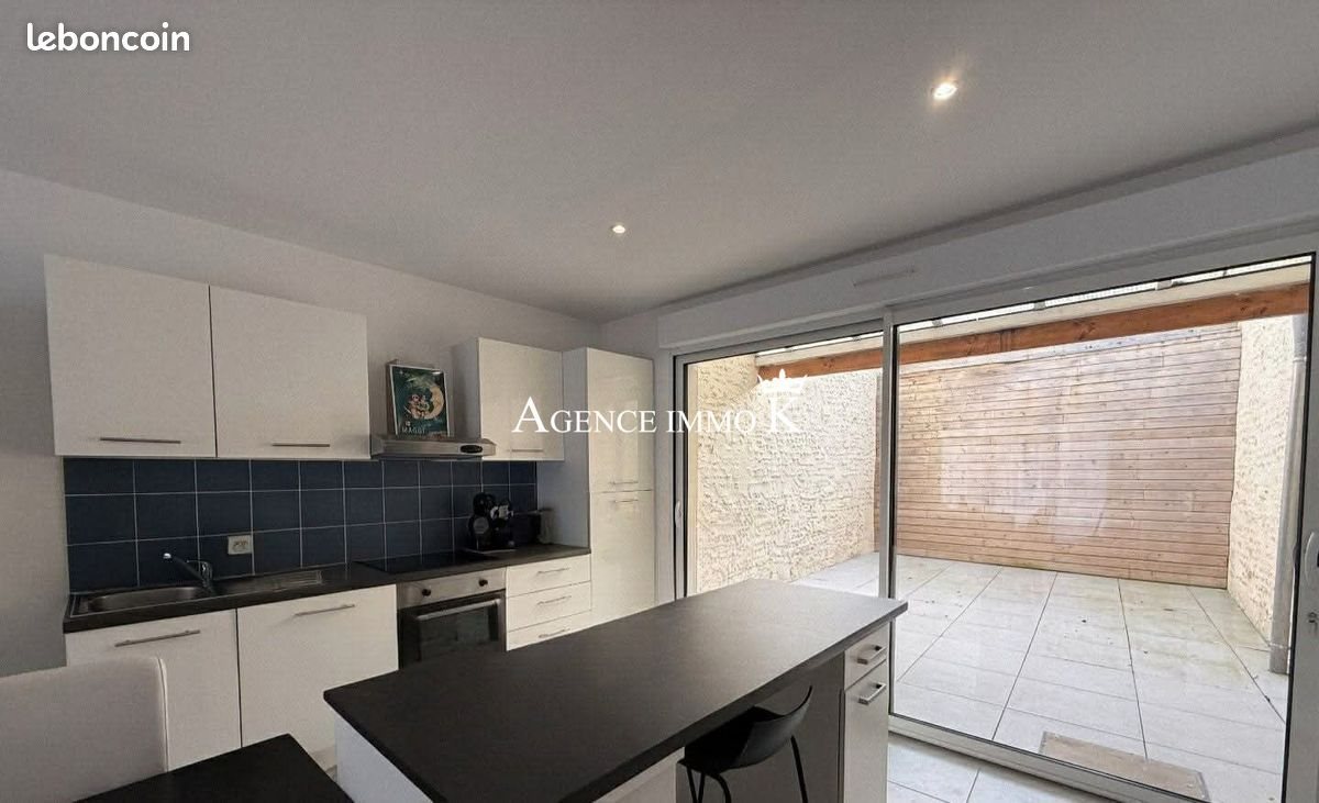 Maison à vendre, 146m², Neuville-de-Poitou