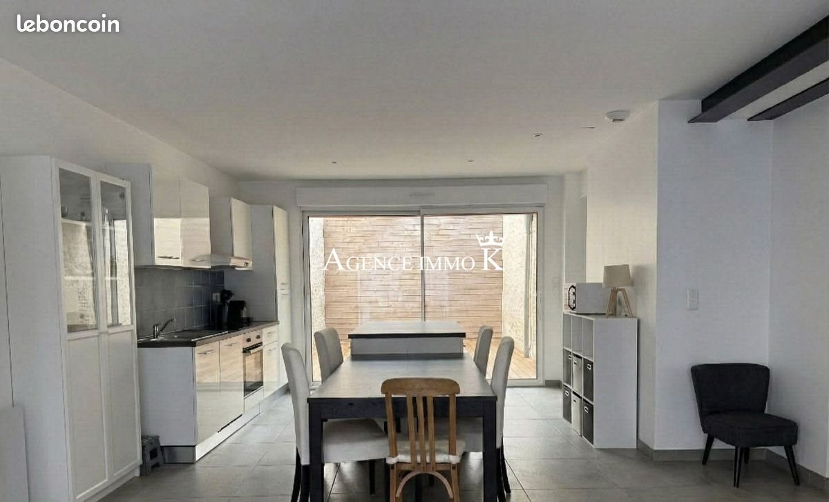 Maison à vendre, 146m², Neuville-de-Poitou