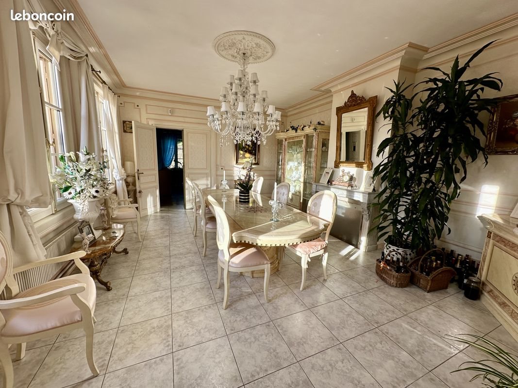 Maison à vendre, 390m², Douvrend