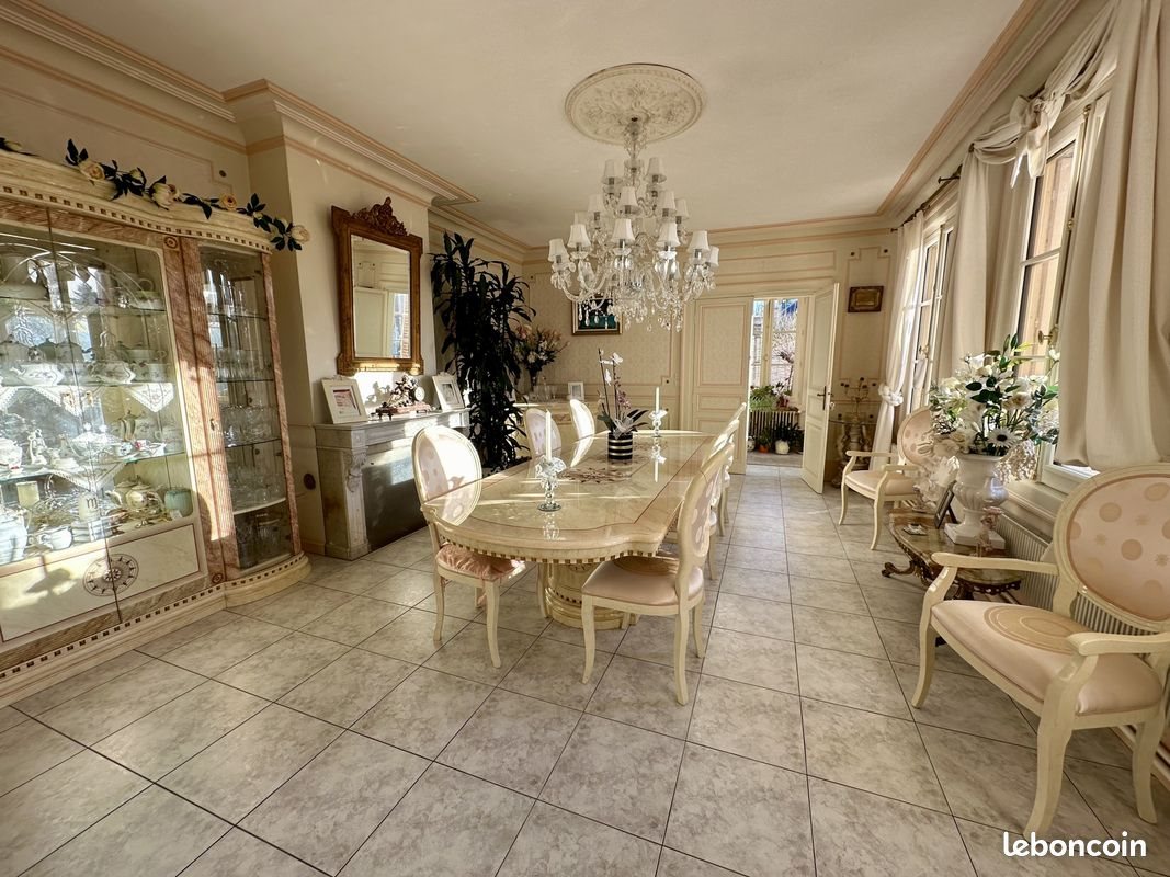 Maison à vendre, 390m², Douvrend