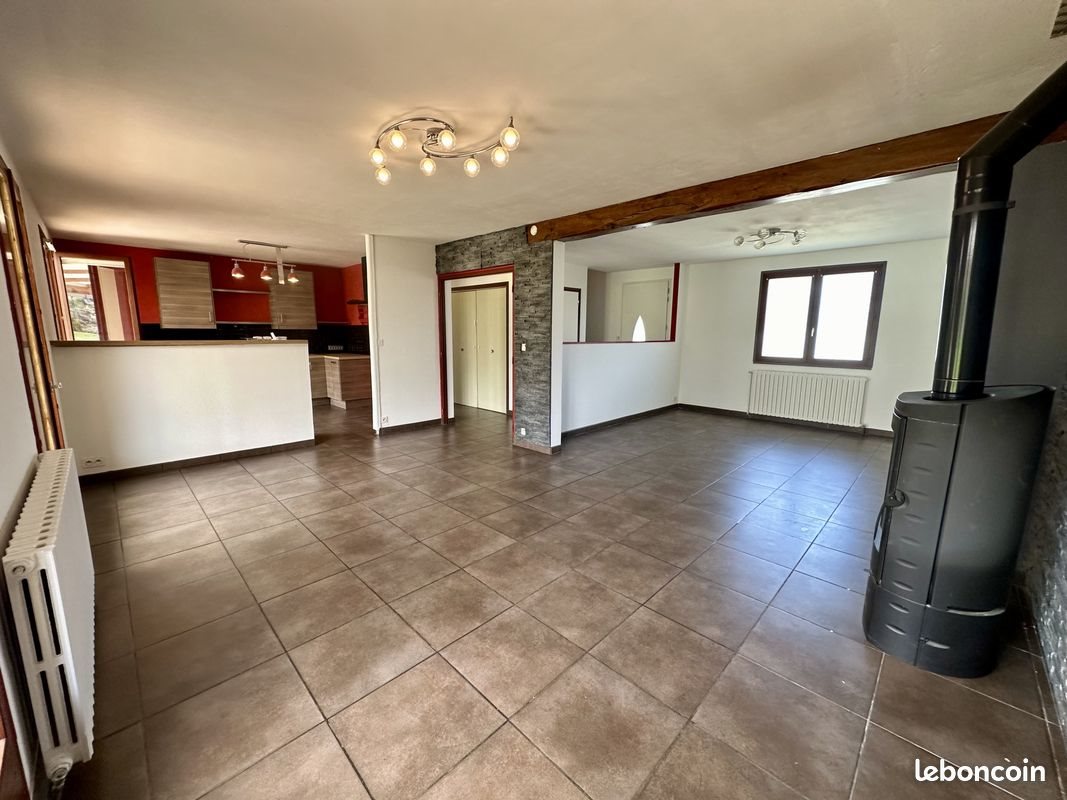 Maison à louer, 134m², Bailly-en-Rivière