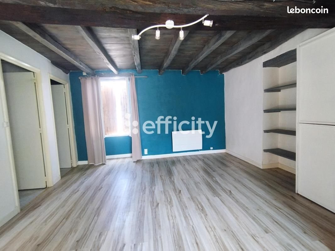 Maison à vendre, 65m², Mervent