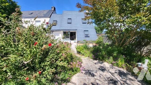 Maison à vendre, 99m², Locmiquélic