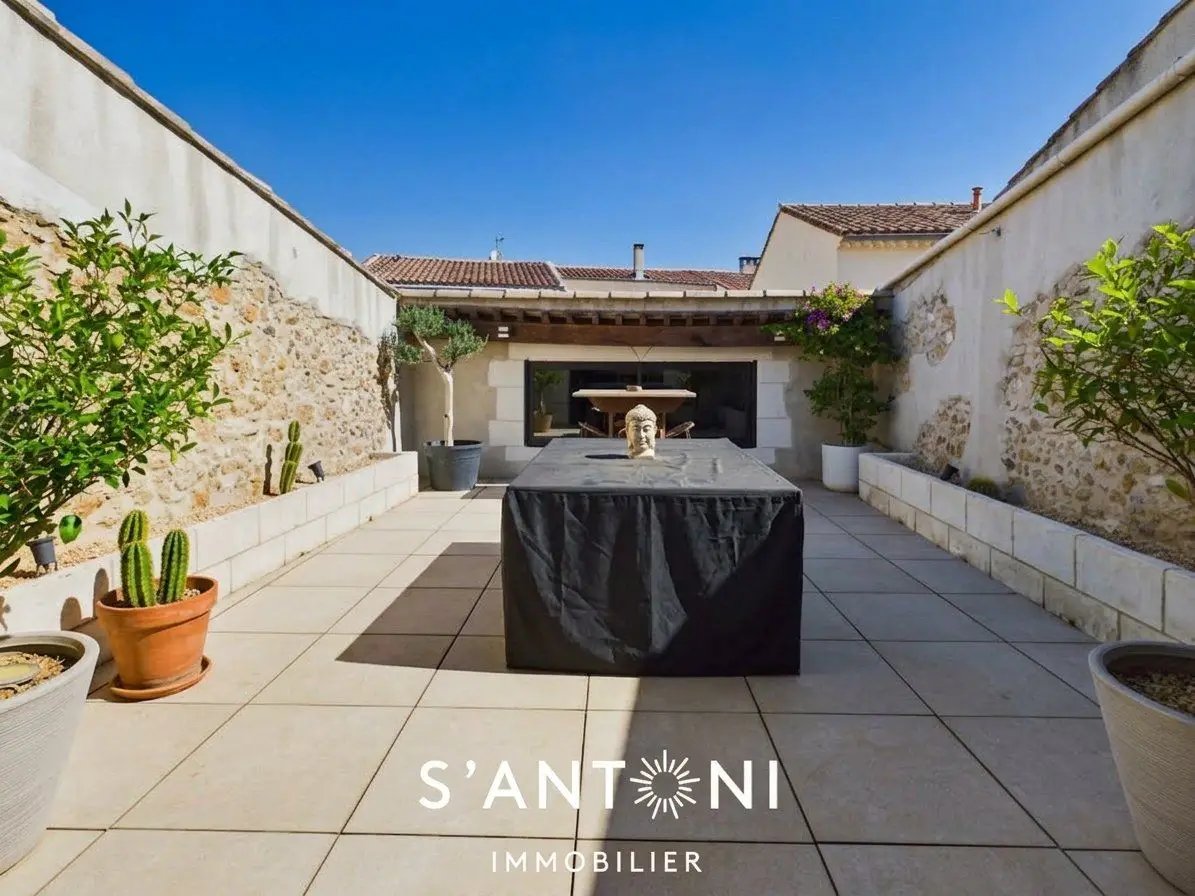 Maison à vendre, 256m², Saint-Geniès-de-Fontedit