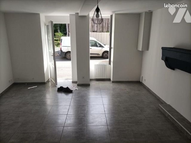 Maison à louer, 98m², Secondigny