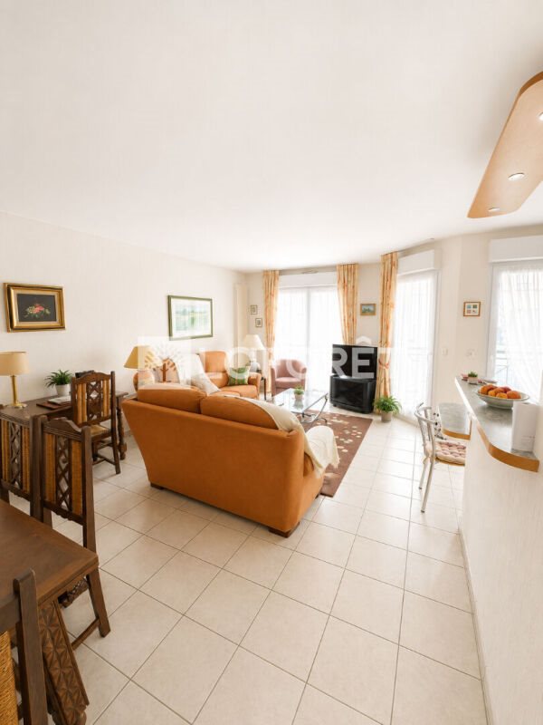 Appartement à vendre, 73m², Lamorlaye