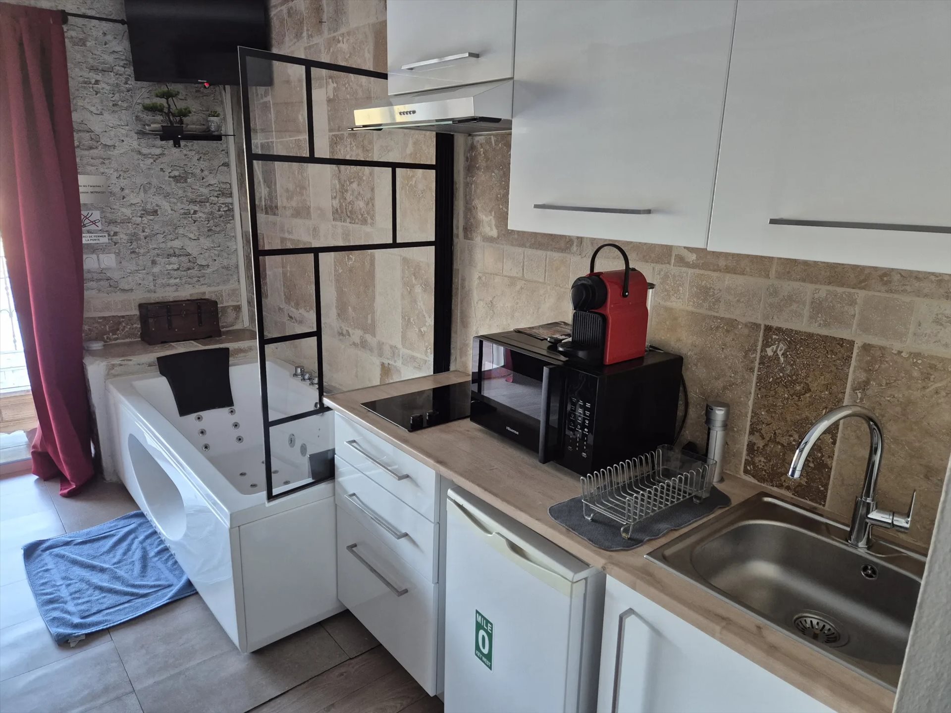 Appartement à louer, 28m², Solliès-Toucas
