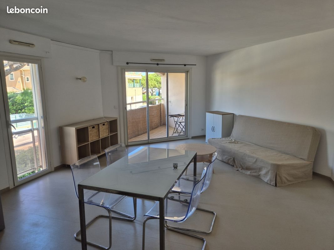 Appartement à louer, 66m², Hyères