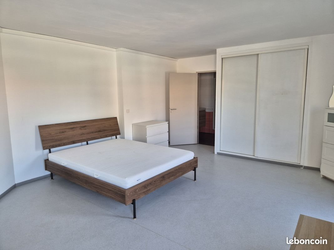 Appartement à louer, 66m², Hyères