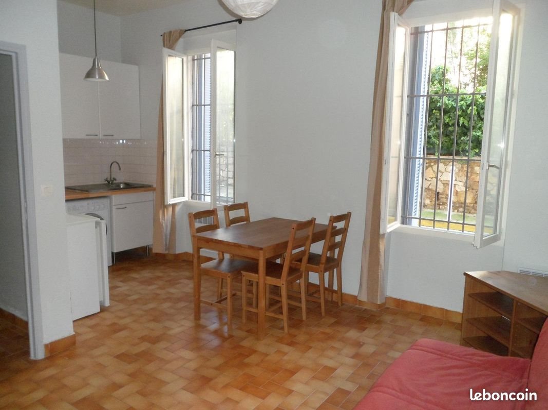 Appartement à louer, 27m², Toulon