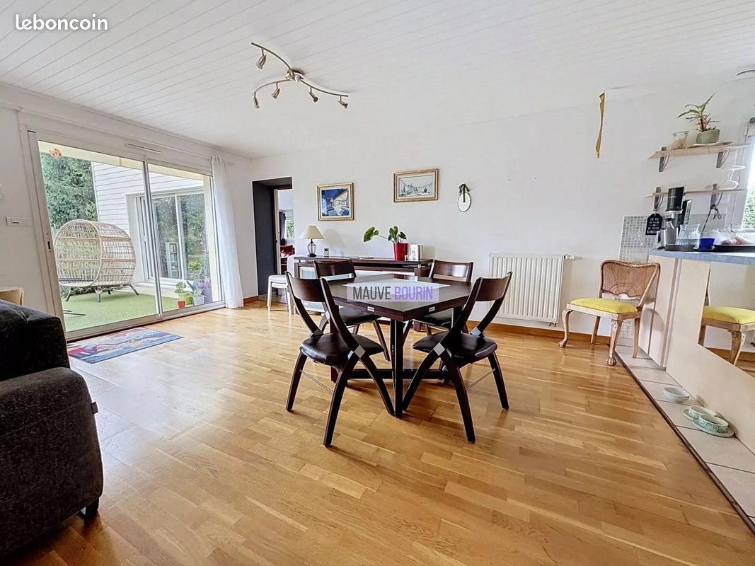 Maison à vendre, 170m², Plescop
