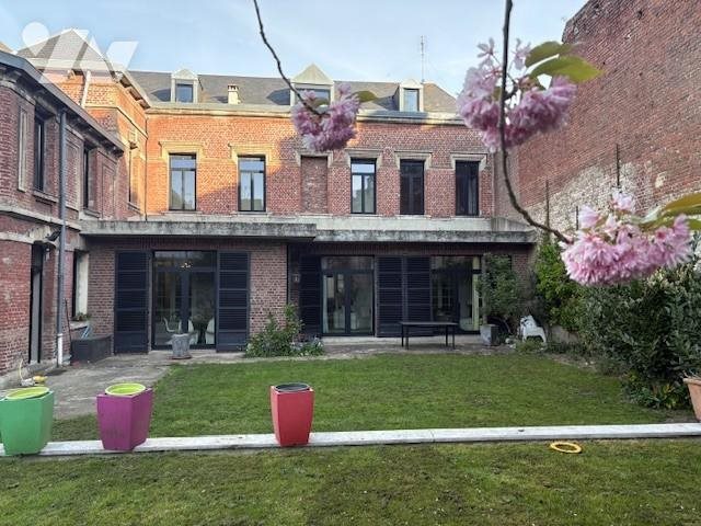 Maison à vendre, 326m², Saint-Quentin