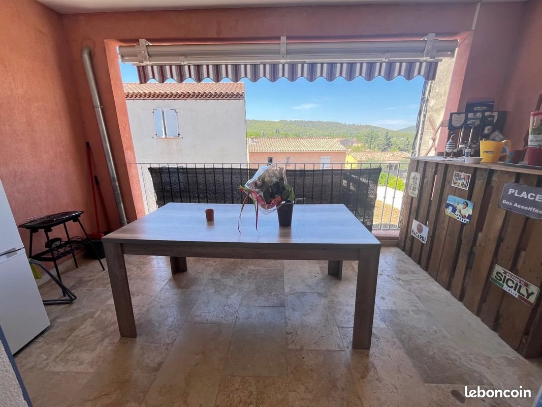 Appartement à louer, 80m², Nans-les-Pins