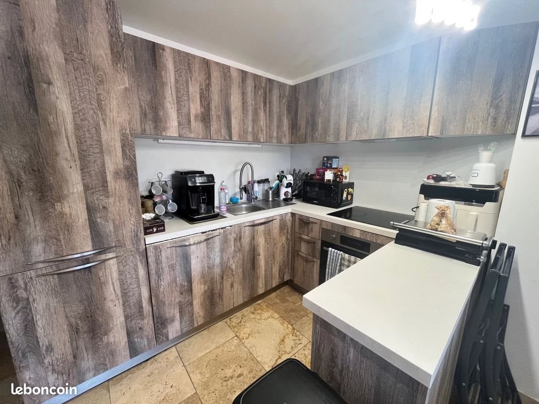Appartement à louer, 80m², Nans-les-Pins