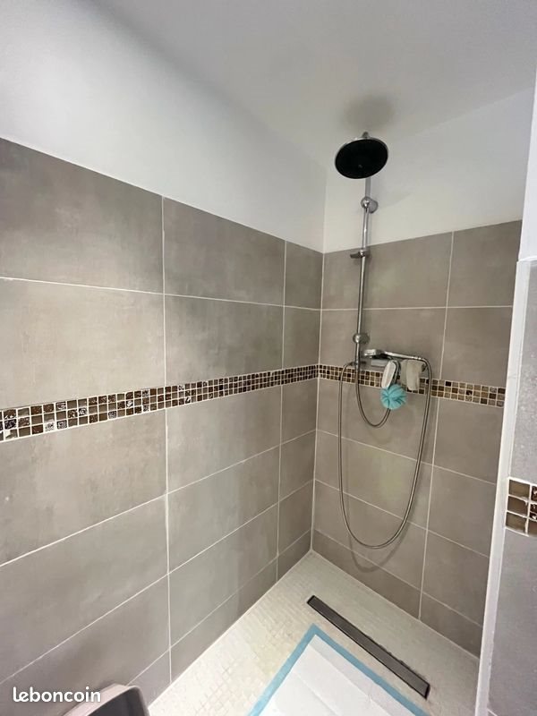 Appartement à louer, 80m², Nans-les-Pins