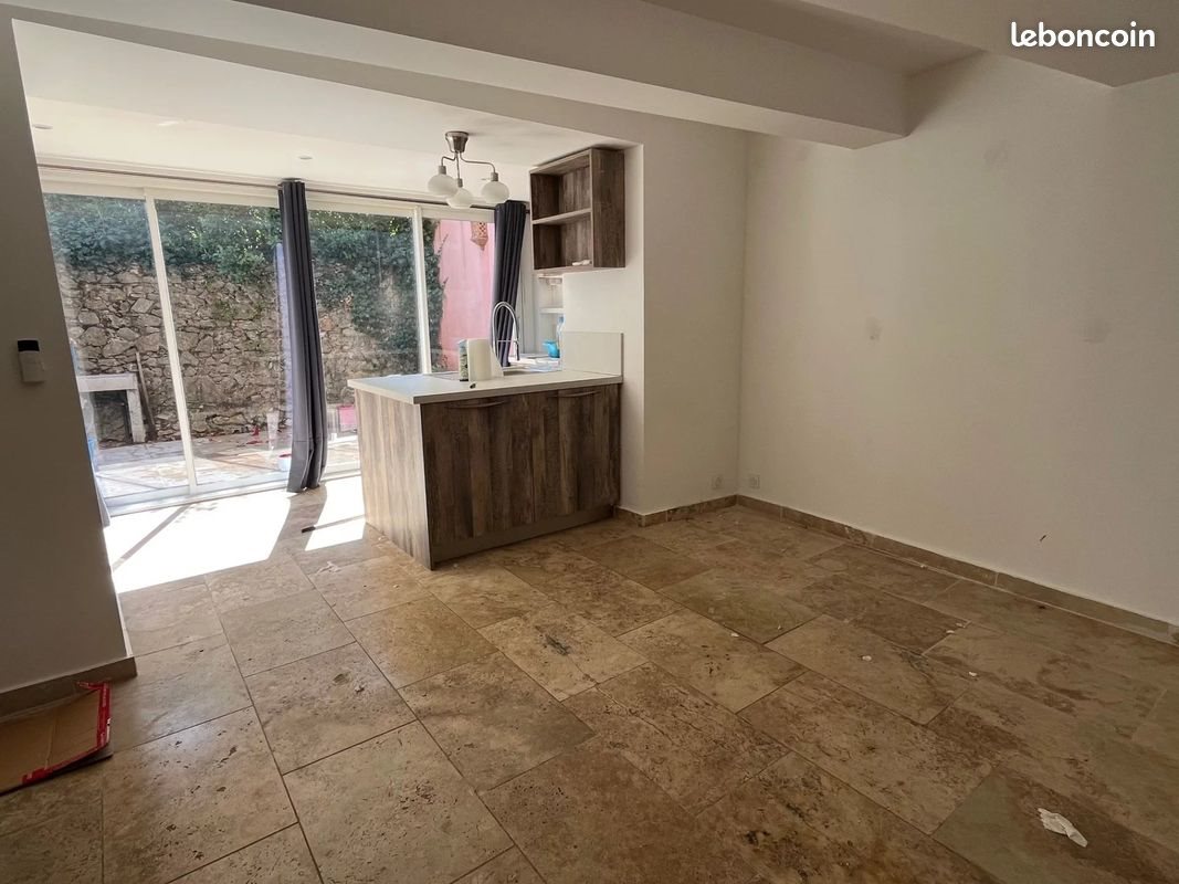Appartement à louer, 35m², Nans-les-Pins