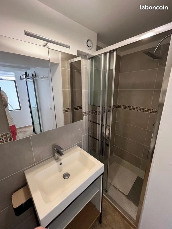 Appartement à louer, 35m², Nans-les-Pins