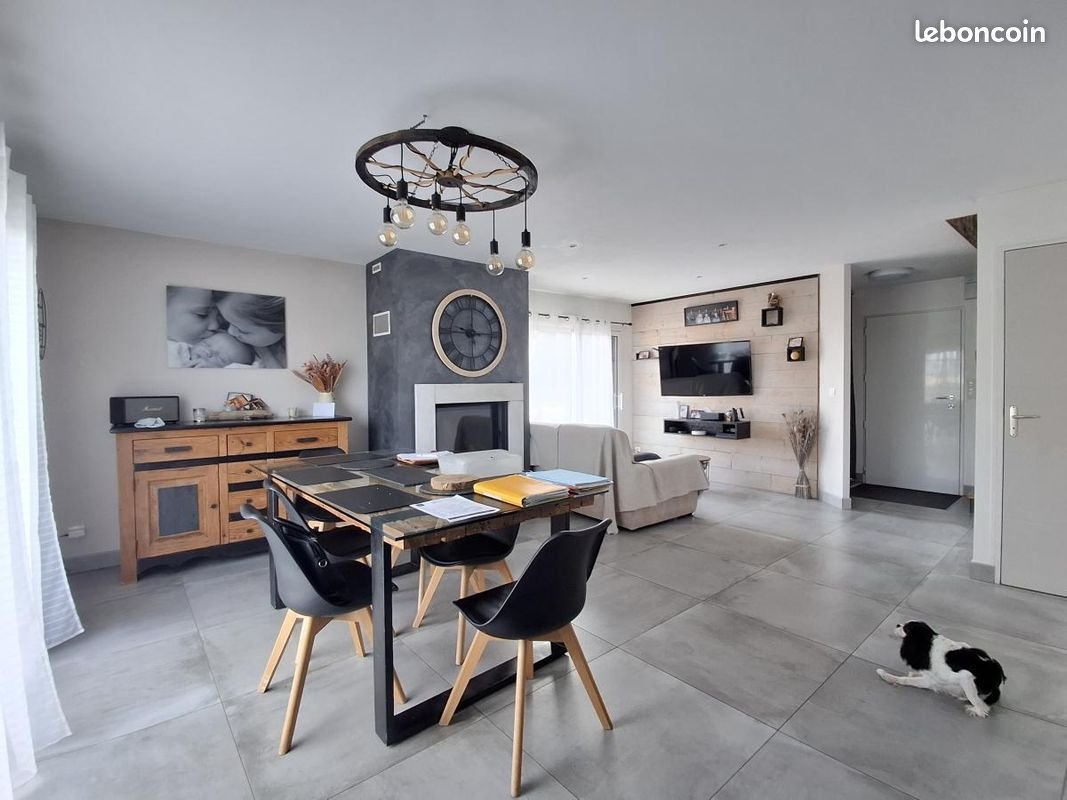 Maison à vendre, 110m², Saint-Gérand