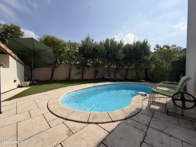 Maison à louer, 115m², Aubagne