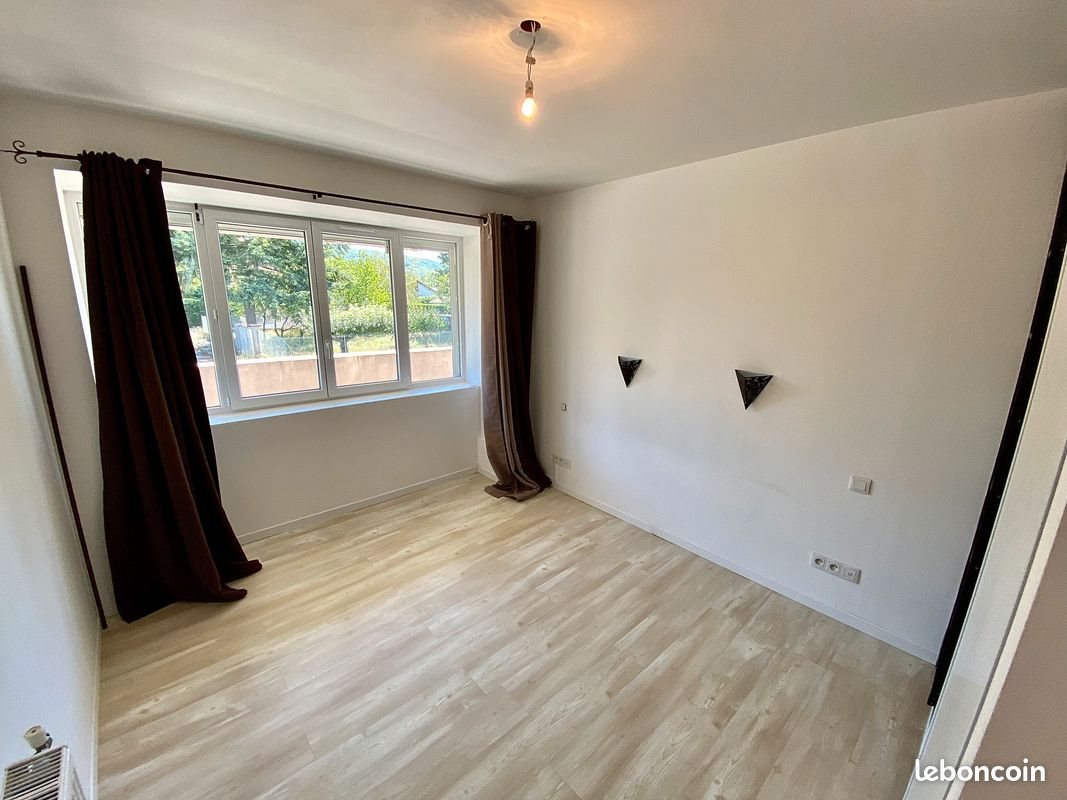 Appartement à louer, 73m², Saint-Germain-au-Mont-d'Or