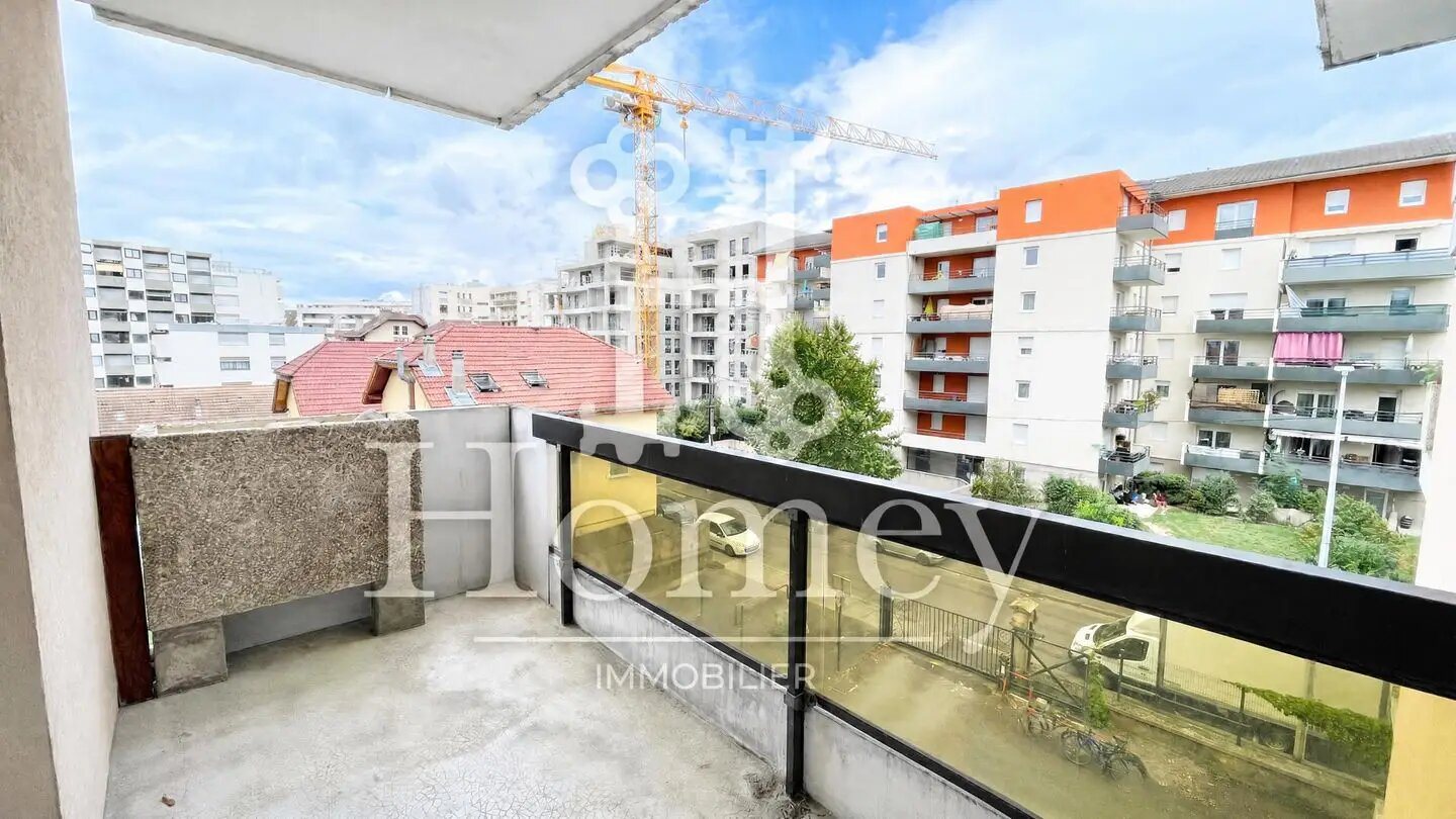 Appartement à louer, 80m², Annemasse