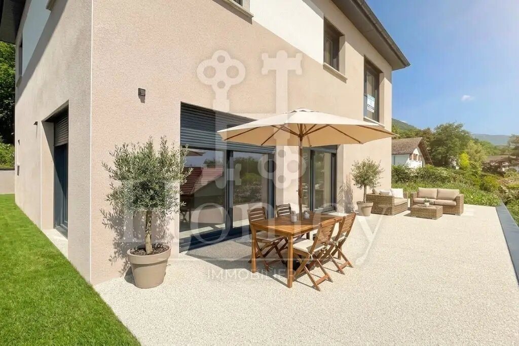 Maison à vendre, 137m², Echenevex