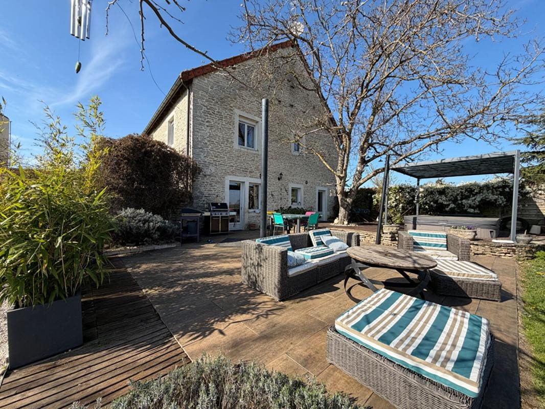 Maison à vendre, 257m², Chaignay