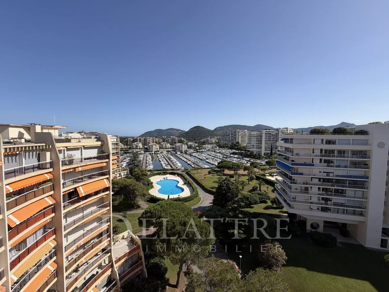 Appartement à louer, 96m², Mandelieu-la-Napoule