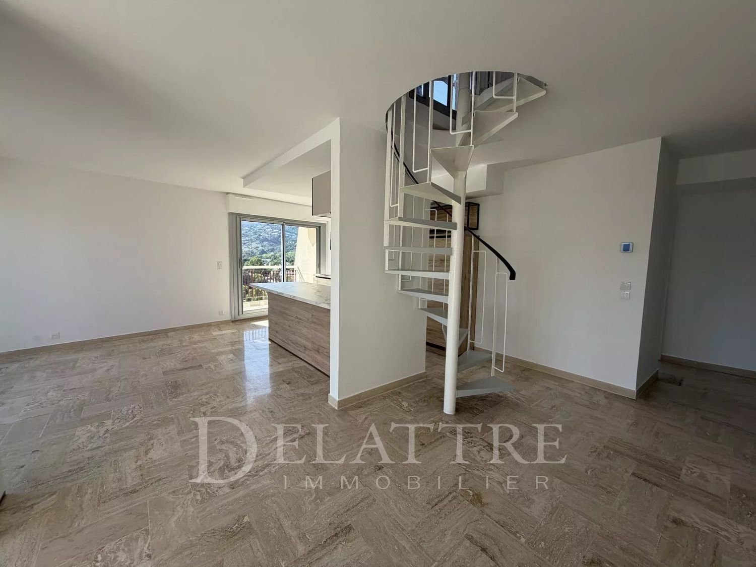 Appartement à louer, 96m², Mandelieu-la-Napoule