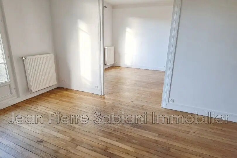 Appartement à louer, 77m², Boulogne-Billancourt
