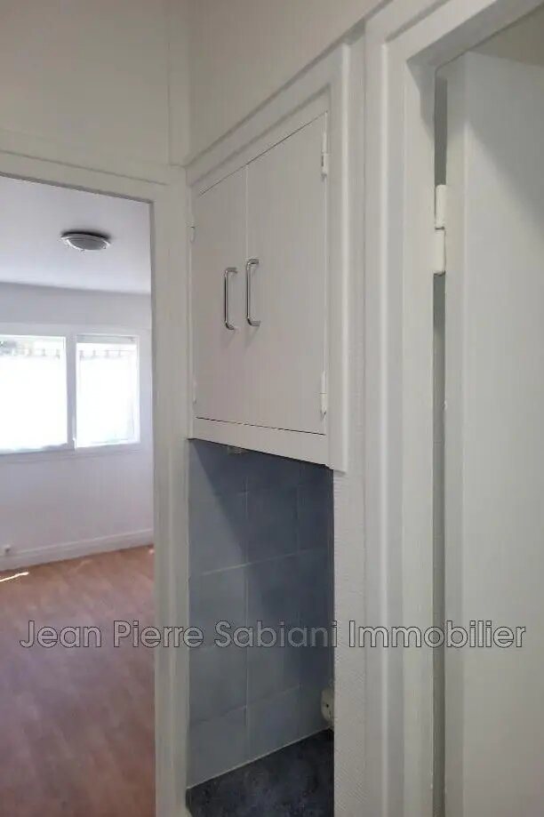 Appartement à louer, 19m², Paris 20ème