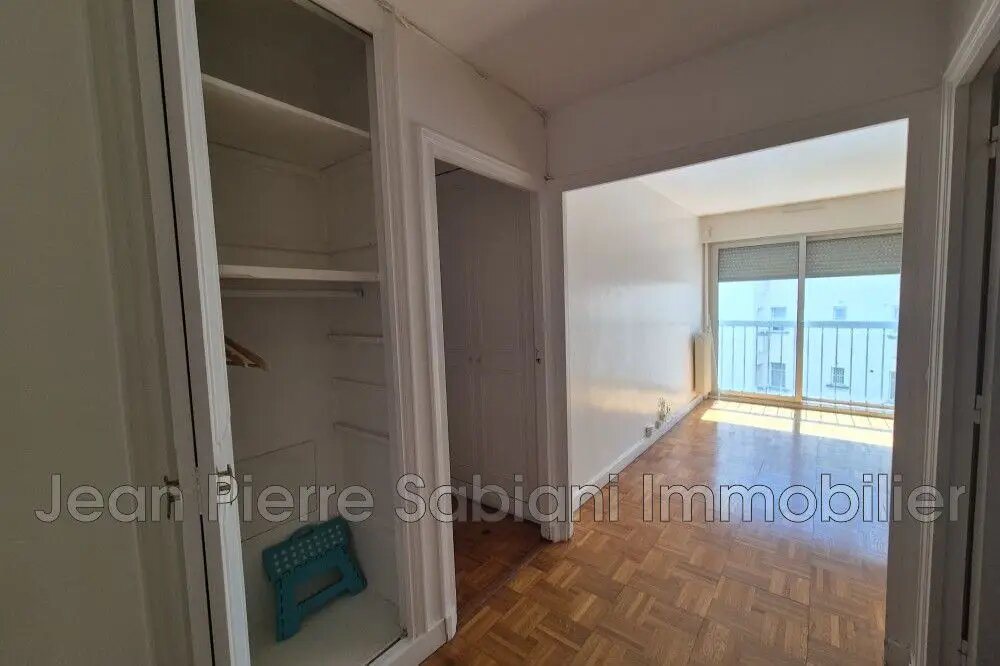 Appartement à louer, 77m², Paris 20ème