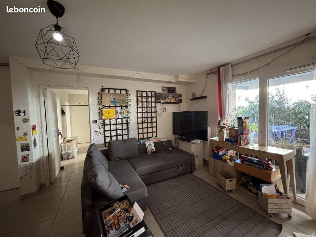 Appartement à louer, 77m², Guilherand-Granges