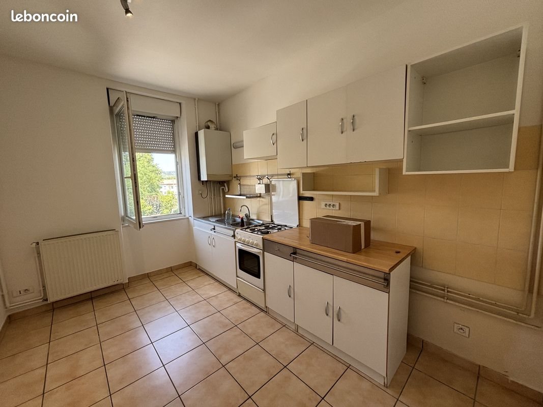 Appartement à louer, 45m², Saint-Péray