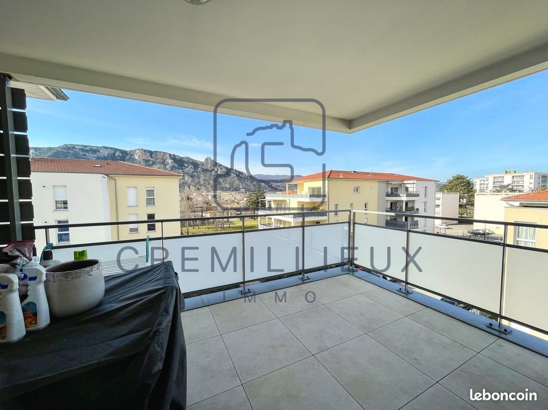 Appartement à louer, 94m², Guilherand-Granges