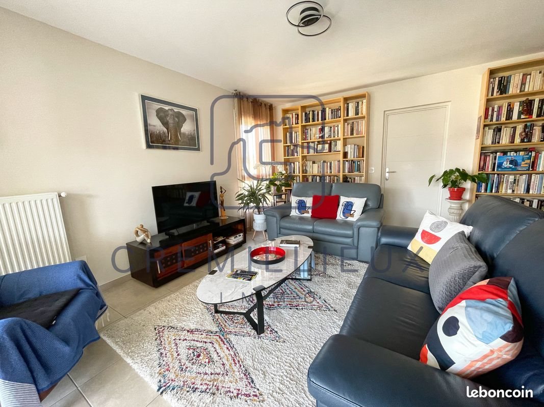 Appartement à louer, 94m², Guilherand-Granges
