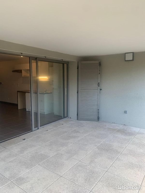 Appartement à louer, 42m², Sathonay-Camp