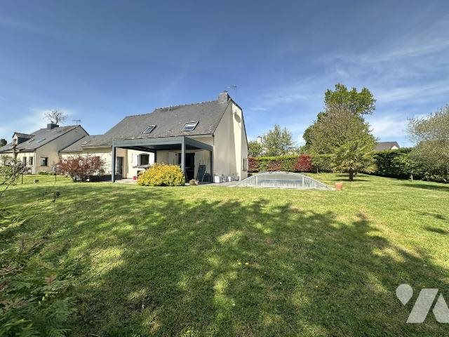 Maison à vendre, 117m², Guipel