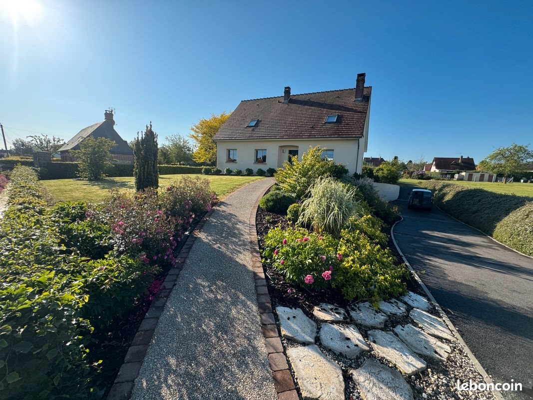 Maison à louer, 153m², Auppegard