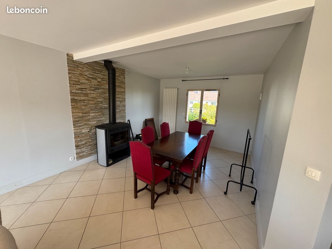 Maison à louer, 153m², Auppegard