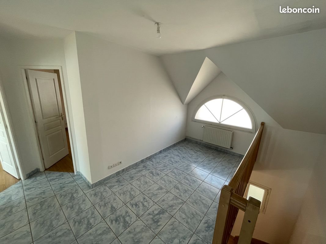 Maison à louer, 135m², Barentin