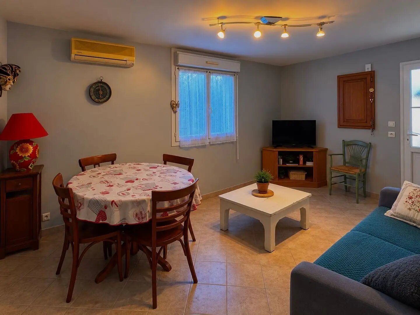 Appartement à louer, 55m², Saint-Restitut