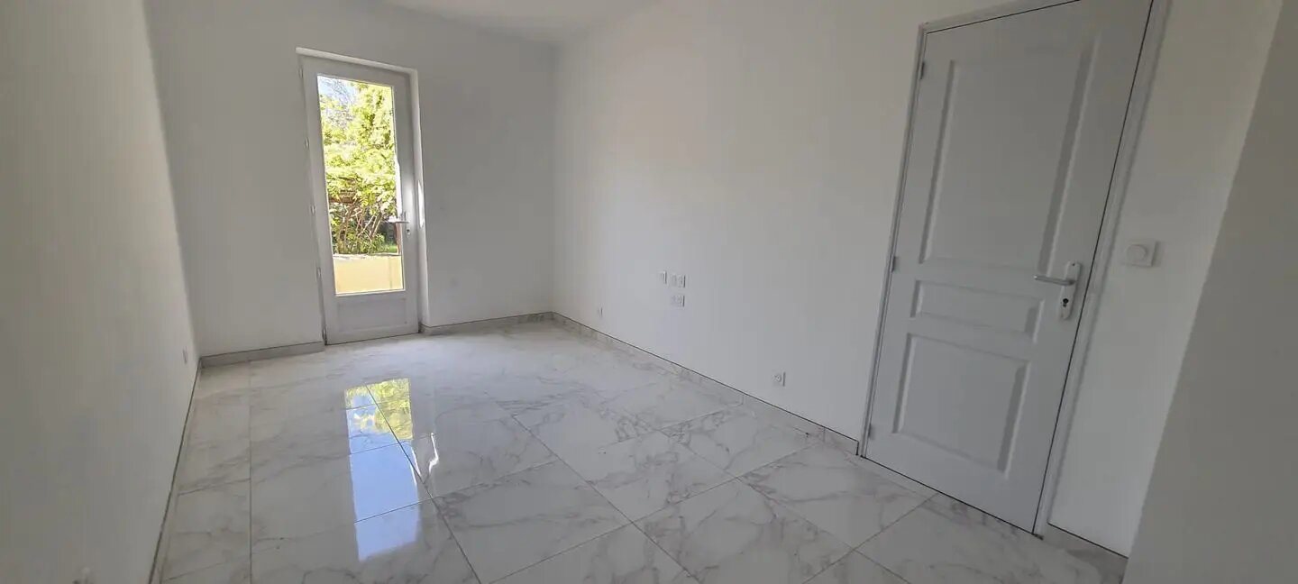 Appartement à louer, 32m², Tulette