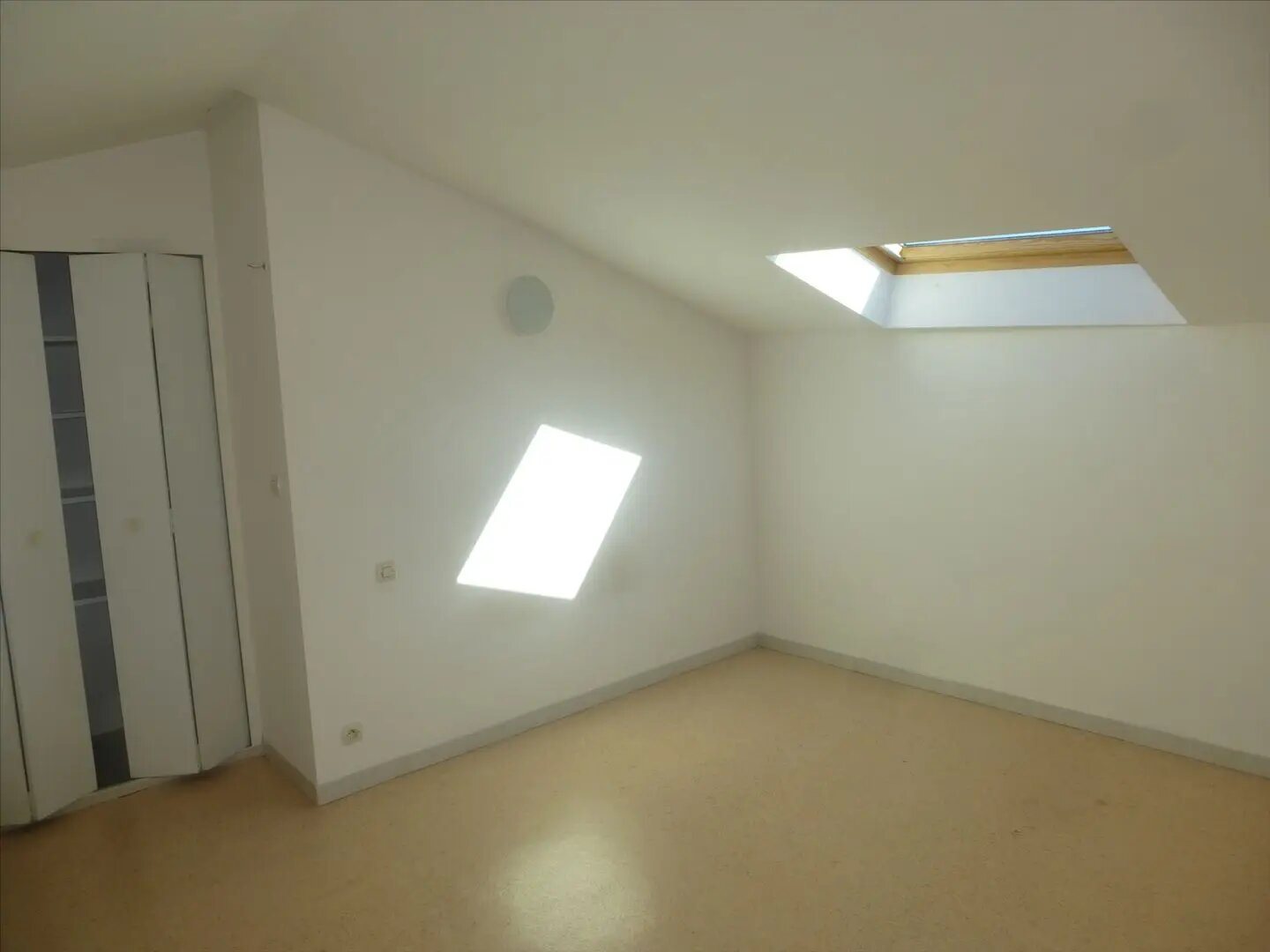 Appartement à louer, 76m², La Baume-de-Transit