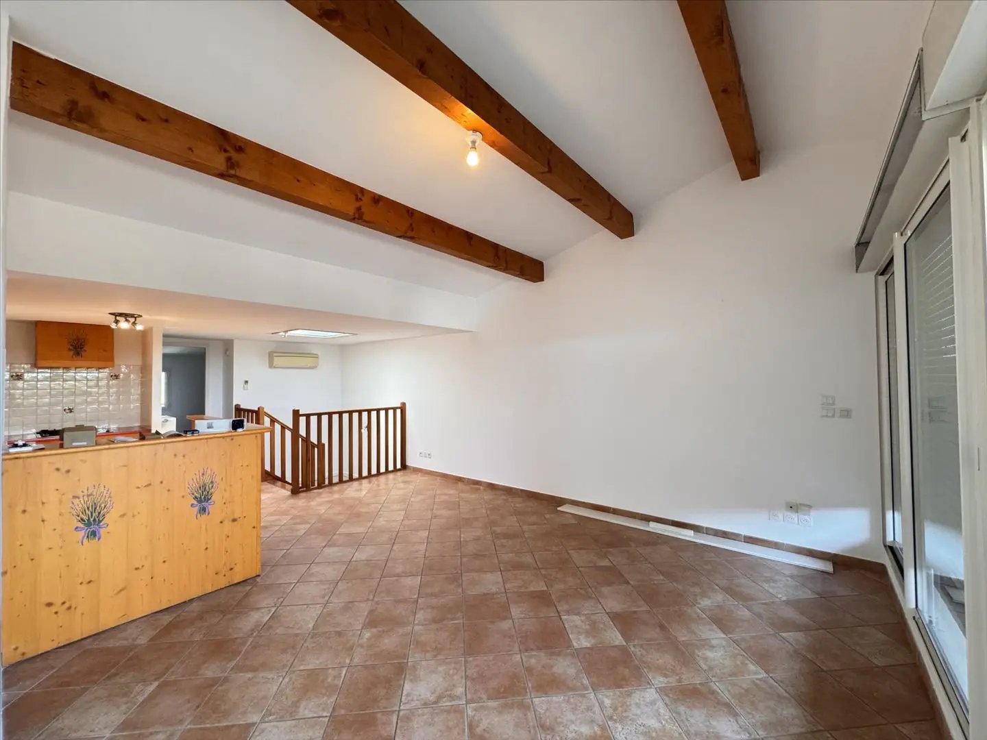 Appartement à louer, 72m², Sainte-Cécile-les-Vignes